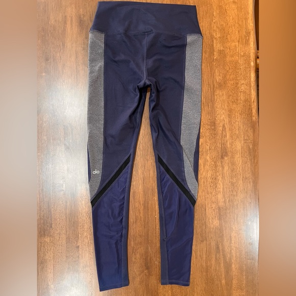 ALO Yoga Elevate Hi-Rise Leggings - Navy Gray Mesh Colorblock - Size M - Picture 2 of 8